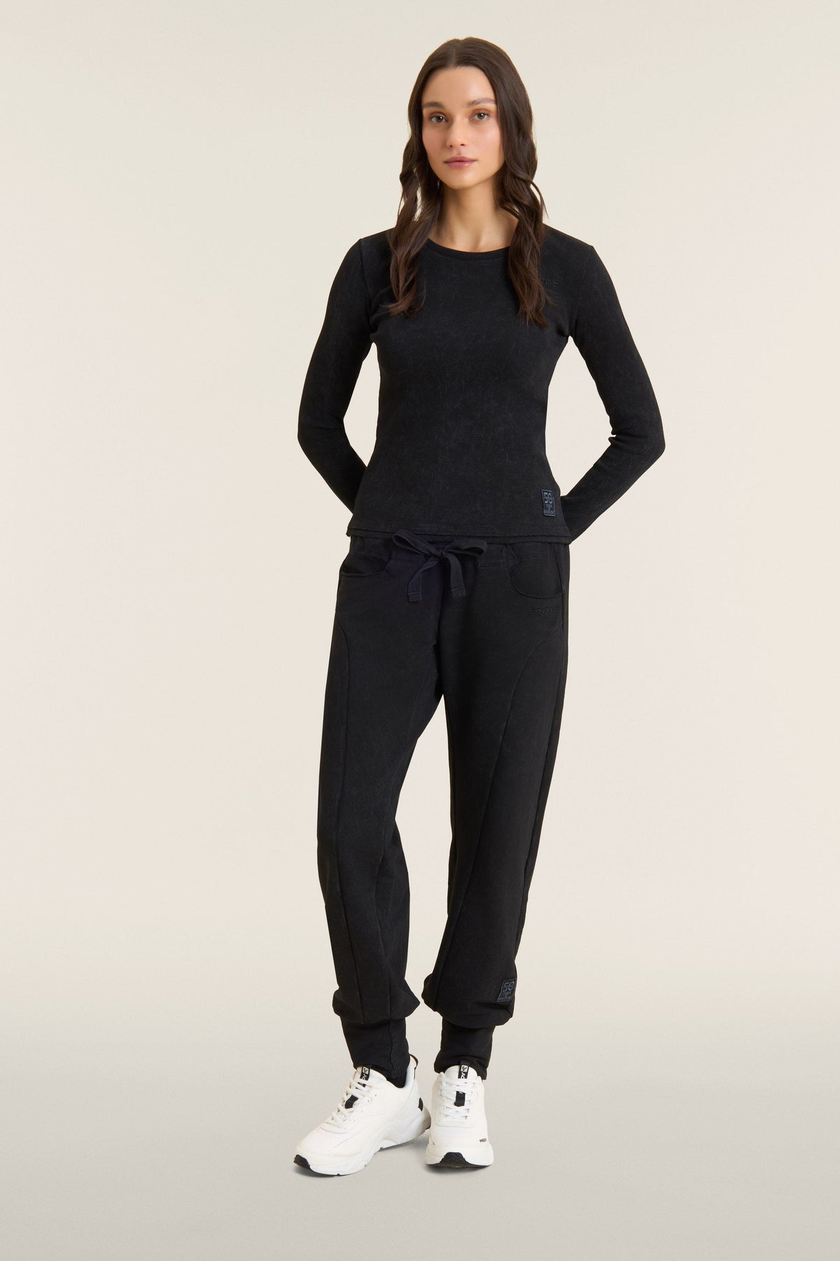 Ribbed long sleeve t-shirt with 50 Years of Movement patch - Black
