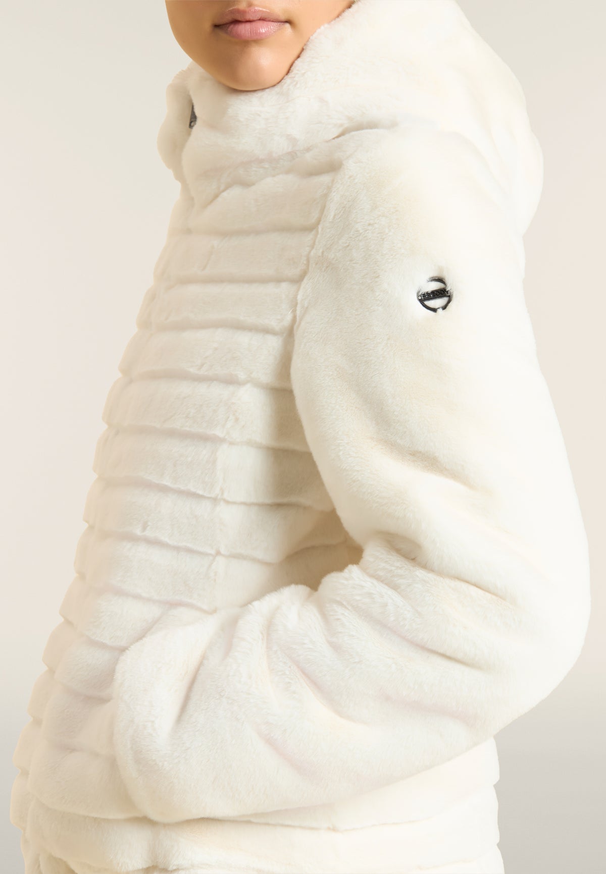 Synthetic fur hooded jacket with striped effect - Artic Wolf
